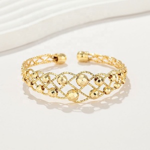 Bracelets tendance pour femmes, bracelets en alliage de cuivre plaqué or 18 carats, bijoux simples et élégants, vente en gros, Bisuterias Oro - Product Image 1