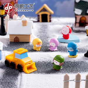 Adorno Navideño de Resina en Miniatura, Casa de Nieve de Dibujos Animados, Set de Decoración DIY, Accesorio de Escritorio Navideño - Product Image 2