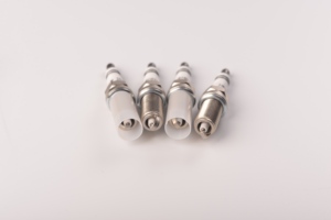 Pièces de moteur automobile, bougie d'allumage KH5RTP pour l'entretien après-vente - Product Image 4