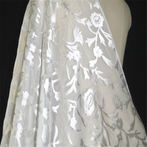 Tissu en opale le plus vendu en couleur blanche, tissu en soie opale burn-out, prêt pour la peinture, le dessin floral, populaire - Product Image 1