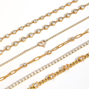 Pulsera de Diamantes para Mujer, Chapada en Oro de 18k, Acero Inoxidable, Corte Corazón, Incrustada con Diamantes, Joyería para Uso Diario - Product Image 4