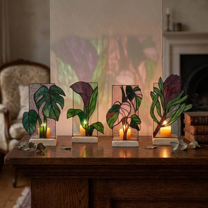 Porte-bougie de Noël en verre teinté fait main, motif floral botanique, écologique, résistant à la chaleur, ornement artistique en verre pour la maison et la table - Product Image 3