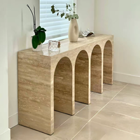 Table console moderne de luxe en travertin beige sur mesure pour bar à domicile, salon, villa et hôtel, avec plateau en marbre