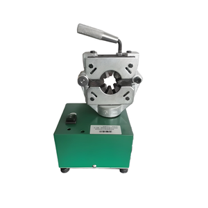 Petite machine à sertir les flexibles hydrauliques électriques pour raccords de tuyaux en caoutchouc - Product Image 3