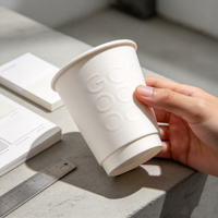 Gobelet en papier élégant blanc gaufré avec logo personnalisé, à double paroi isolée pour café chaud et boissons, gobelet jetable de qualité alimentaire pour café à emporter