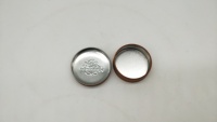 Boîte en étain ronde à deux pièces de haute qualité, gaufrée, avec logo personnalisé, pot à baume à lèvres en métal, petit contenant de luxe pour cosmétiques