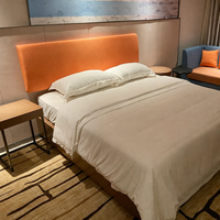 Lit d'hôtel moderne avec tête de lit capitonnée orange, taille King, pour chambre d'hôtes, mobilier de chambre d'hôtel, mobilier hôtelier contractuel