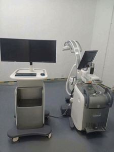 Sistema de Cirugía Digital, Máquina de Fluoroscopia Eléctrica con Brazo en C, Radiología DSA Móvil, Máquina de Rayos X de 15KW con Detector de Silicio Amorfo - Product Image 6