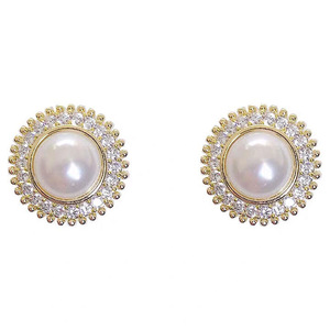 Eleganti Orecchini a Perno con Perle Imitate a Forma di Girasole, Gioielli da Donna di Lusso Leggero - Product Image 1