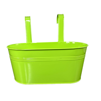 Pots de fleurs suspendus pour clôture de balcon extérieur Jardinières de garde-corps galvanisées avec crochets fixes Support pour couleurs personnalisées
