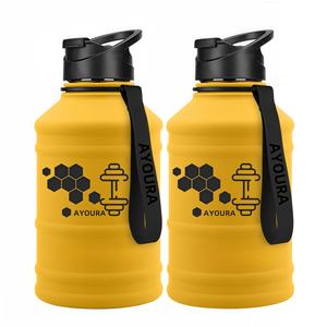 不锈钢水瓶 2.2 升不含 BPA 运动金属水瓶，带防漏螺旋盖，适合健身房露营 - Product Image 1