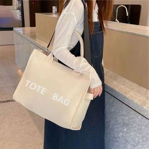 กระเป๋าถือผู้หญิงสุดหรู แฟชั่นกระเป๋าสะพายข้างผ้าแคนวาสมีช่องใส่ของ - Product Image 5