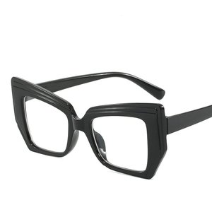 Gafas de Sol Vintage con Protección Anti Luz Azul, Gafas de Mujer Vintage, Montura Óptica de Diseño Artístico Poligonal - Product Image 1