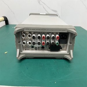 Commutateur d'atténuation Agilent 11713C pour usage en laboratoire - Product Image 1