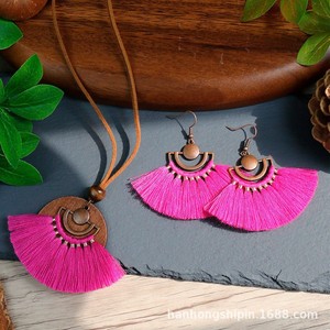 Conjunto de collar y pendientes con borlas de madera, chapado en bronce antiguo, estilo bohemio, joyería para mujer, conjuntos de joyería de moda para fiestas - Product Image 1