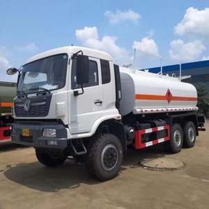 Dongfeng 6x6 15CBM Camión <span class=keywords><strong>cisterna</strong></span> 10 Ton Tracción en todas las ruedas Camión <span class=keywords><strong>de</strong></span> transporte <span class=keywords><strong>de</strong></span> combustible Camion <span class=keywords><strong>Cisterna</strong></span> 6x6 <span class=keywords><strong>De</strong></span> 10 Toneladas - Product Image 4