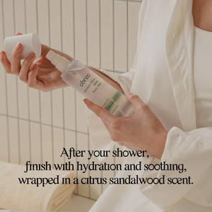 Brume corporelle multi-usages apaisante et calmante Obreo Moisture Glow à l'eau de feuilles de Centella Asiatica pour peaux sensibles et irritées - Product Image 2