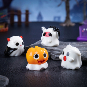 Venta al por mayor lindo Halloween pequeño fantasma resina adornos Micro paisaje pequeñas artesanías de decoración - Product Image 4
