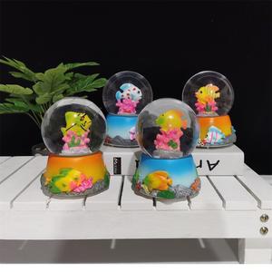 Commercio all'ingrosso personalizzato decorazione per la casa souvenir di turismo creativo 3D oggetti in resina cane palla di cristallo di neve - Product Image 2