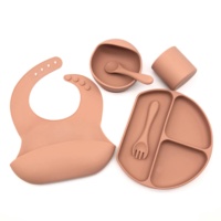 I produttori del commercio all'ingrosso Del Silicone bavaglini beige impermeabile bianco del bambino bavaglini