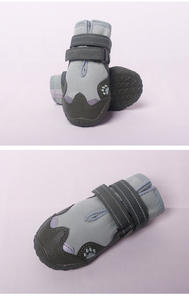 मध्यम बड़े कुत्तों के लिए 360 डिग्री एंटी-स्लिप जूते रक्षक वाटरप्रूफ चिंतनशील स्ट्रिप्स बाहरी पालतू कपड़ा सामान - Product Image 5