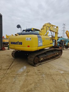 Mini-pelle PC220LC-8 Komatsu d'occasion de 22 tonnes, peinture originale, y compris moteur-pompe, modèle 2018, puissance 118kw - Product Image 6