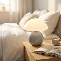 Lampe de table en céramique personnalisable en forme de champignon, design moulé par rotation, alimentation USB, LED à intensité variable, respectueuse des yeux