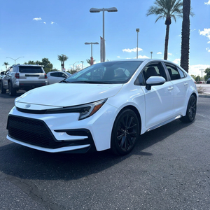 Toyota Corolla SE FWD 2.0L V4 blanche d'occasion 2025 à vendre - Product Image 1