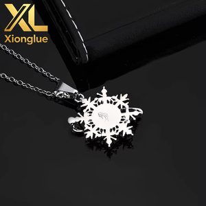 Wholesale New Arrivals <b>Valentine</b> Party Daily Wear Copper Mother-of-pearl Snowflake Choker Micro-Inlay 5A Zircon Necklace Women - Product Image 1
