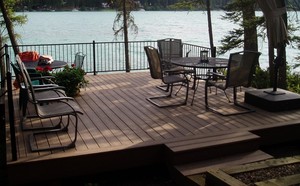 Cubierta compuesta de plástico y madera tradicional para exteriores respetuosa con la piel a la venta - Product Image 5