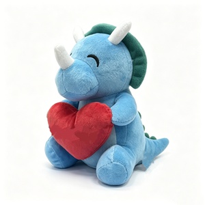 Peluche de Triceratops Personalizado, Adorable Peluche de Dinosaurio Suave y Esponjoso con Corazón Rojo y Cara Sonriente - Product Image 2