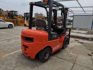 Chariot élévateur d'occasion, matériel de terrassement HELI 25 à vendre - Product Image 4