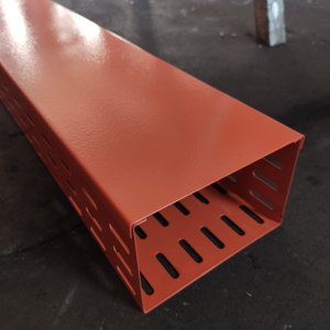 Plateau à câbles perforé en <span class=keywords><strong>acier</strong></span> de 50 à 900 mm de large, fabricant de plateaux à câbles galvanisés EN1461 - Product Image 6