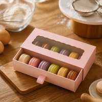 Boîtes cadeaux personnalisées en carton rose imprimé avec fenêtre pour macarons