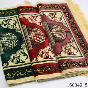 Alfombra de oración musulmana lavable OEM de pashmina para uso doméstico, tapete islámico para peregrinaciones, disponible para entrega y venta al por mayor. - Product Image 2