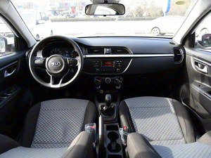 <span class=keywords><strong>KIA</strong></span> K3 Berline 2017 1.4L MT GLS Euro V 100 CV Voiture d'occasion Budget Faible Kilométrage Conduite à Gauche Sans Accident - Product Image 4