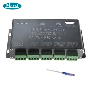 Décodeur DMX DMX512 Console LED contrôleur de gradateur LED 12 canaux pour bandes lumineuses LED RGB