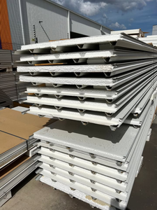 Panneaux sandwich en polyuréthane durables <span class=keywords><strong>et</strong></span> écologiques avec âme en laine de roche pour l'isolation thermique <span class=keywords><strong>et</strong></span> la protection contre le feu des toits/murs d'entrepôts - Product Image 2