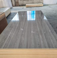 Panneau MDF mélaminé à surface brillante avec grain de bois, design moderne, écologique, panneau MDF mélaminé de qualité E1 pour armoire