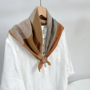 Cổ điển Linen vuông khăn Văn Học Phụ nữ mùa hè cổ bao gồm Chăm Sóc bông lanh khăn