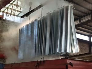 Barandilla de <span class=keywords><strong>carretera</strong></span> galvanizada en caliente <span class=keywords><strong>C</strong></span> H Post 100*50*<span class=keywords><strong>25</strong></span>*5mm - Product Image 6