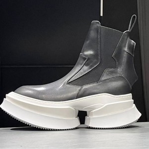 Botas de hombre de estilo oscuro, de media caña, con suela gruesa, botas Chelsea de piel de vaca, botas cortas. - Product Image 1