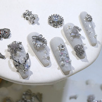 Breloques 3D pour ongles de Noël argentées, en métal, zircon et strass, design bonbons, bijoux pour ongles, sapins, chaussettes, cannes, pierres précieuses, marque Weiju, personnalisables