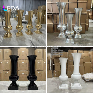 Vase sur pied LEDA blanc haut, centre de table de mariage, grand support de présentation de fleurs pour événements, fêtes et décoration intérieure - Product Image 2