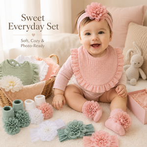 Set de Regalo de 3 Piezas para Bebés Niñas: Diadema de Algodón con Estampado Floral, Babero de Muselina con Volantes y Calcetines Florales para Fotografía de Recién Nacidos - Product Image 1