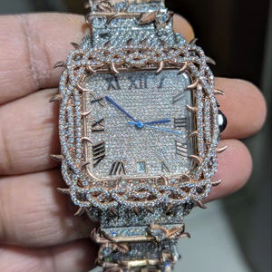 Montre en acier inoxydable de luxe avec diamants étincelants, design classique glacé pour hommes et femmes, quartz premium moissanite - Product Image 5