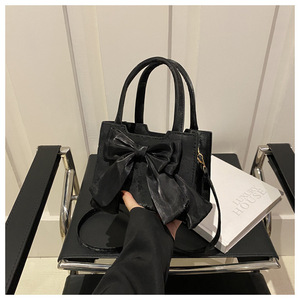 Bolso de mano mini con lazo decorativo para mujer, elegante bolso de mano con asa superior, bolso bandolera de moda para el día a día, citas y fiestas - Product Image 3