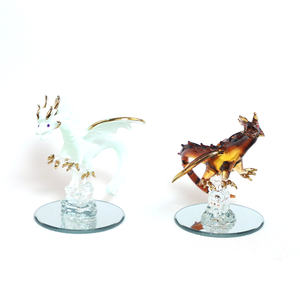 Pequeñas artesanías de vidrio soplado hechas a mano, figuras decorativas aladas de colores personalizadas, adornos de dragones de vidrio al por mayor - Product Image 4