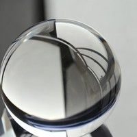 BEYSIDRA Vente en gros de boule de cristal artificielle transparente K9, ornement pour la maison, décoration de bureau, salon, bureau, sphère lumineuse blanche