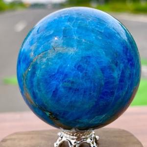 Lustre Grandes boules de cristal, sphères de pierres de guérison bleues, boule d'apatite bleue pour la méditation, cadeau d'anniversaire - Product Image 6